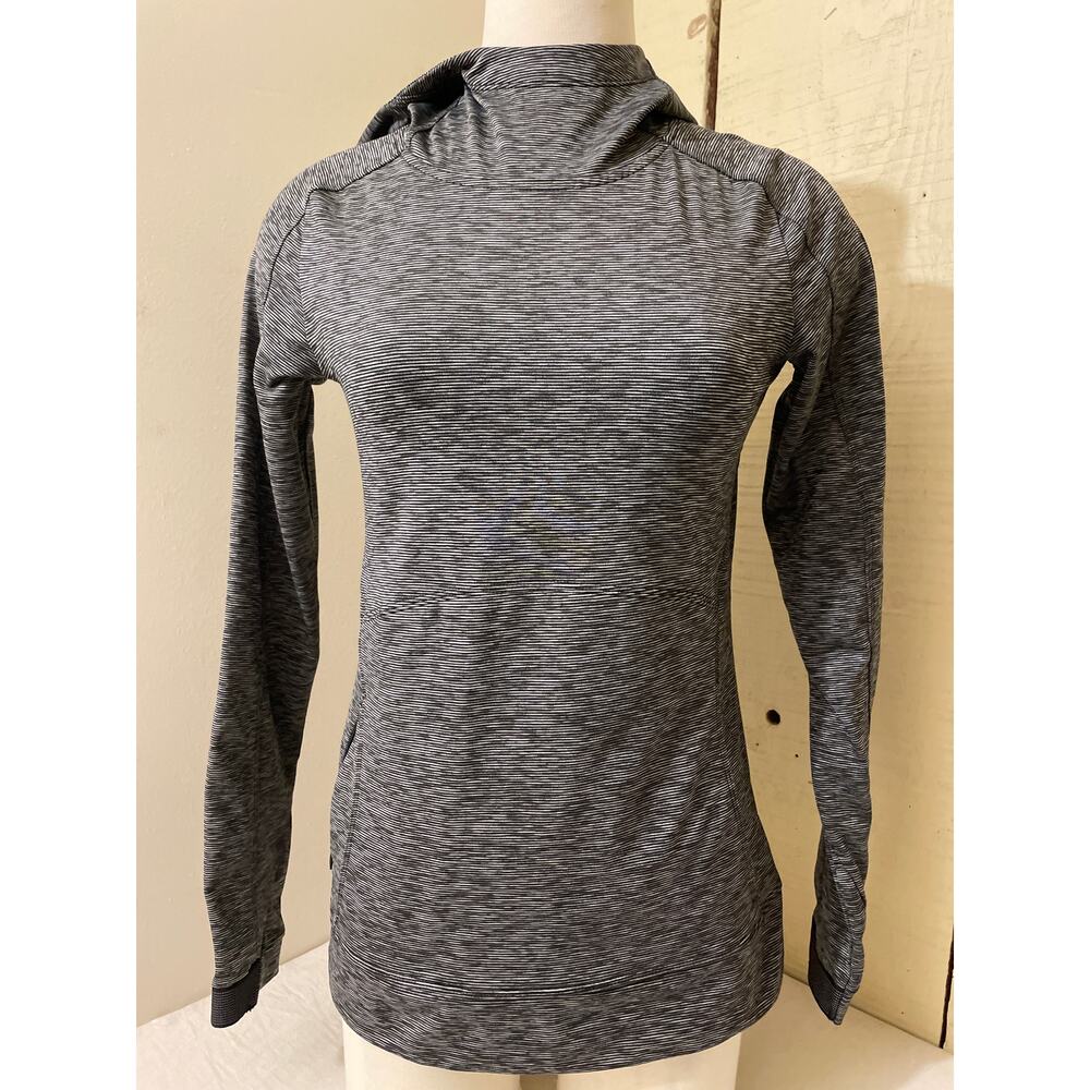 Athleta Women's Size XS Long Sleeve Hooded Pullover Active Workout Shirt Hoodie